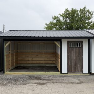 Animal Shelter w/ Tackroom  10x18